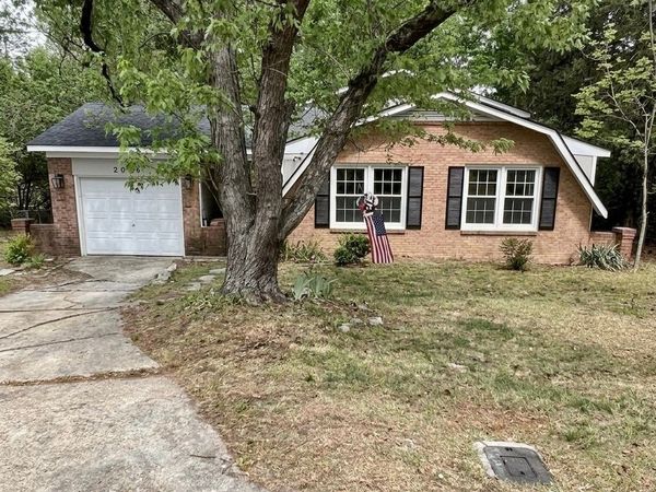 2006 Shiloh Drive , Fayetteville, NC 28304