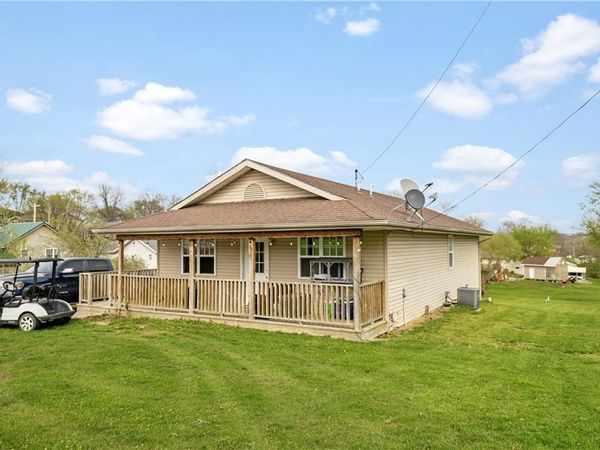 1014 Rice Street, Milan, MO 63556