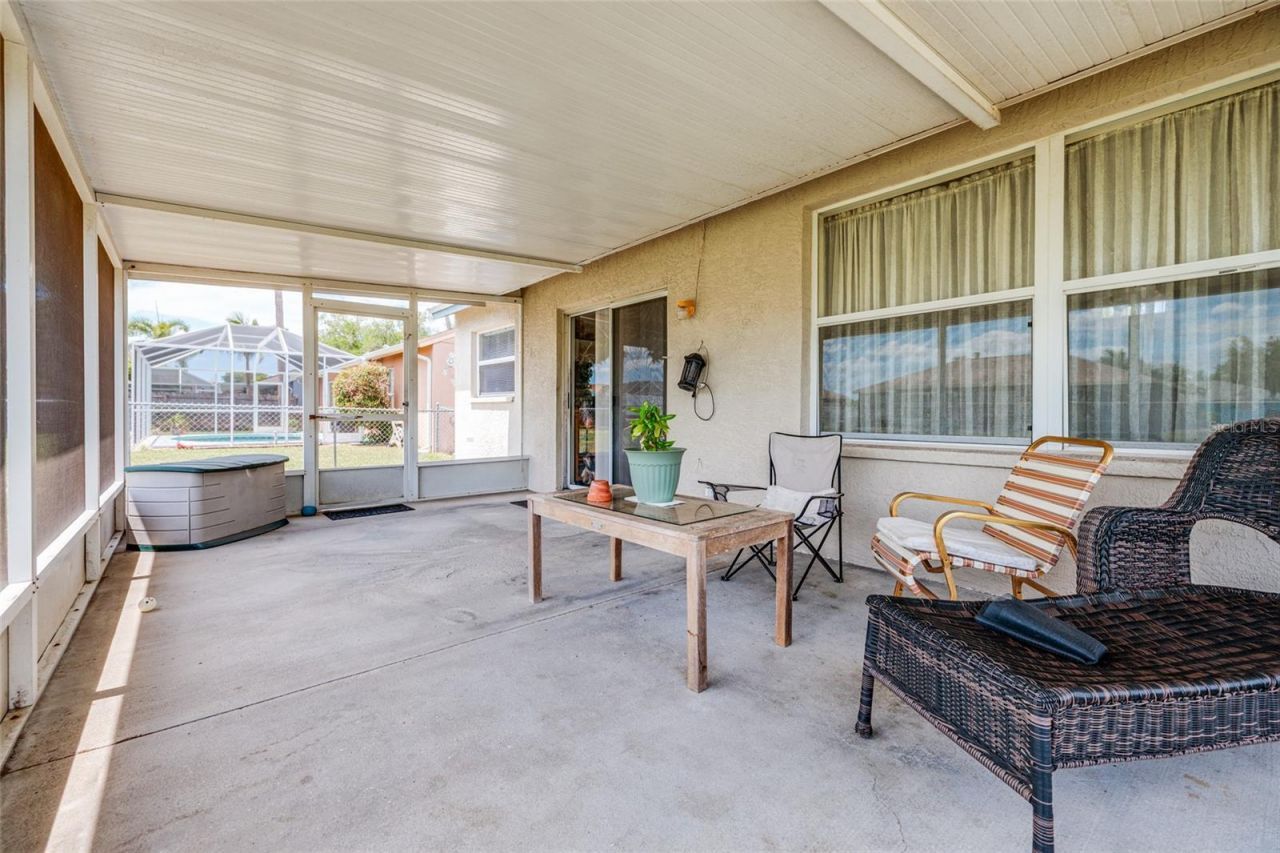 6201 61st Court E, Palmetto, FL 34221 Photo