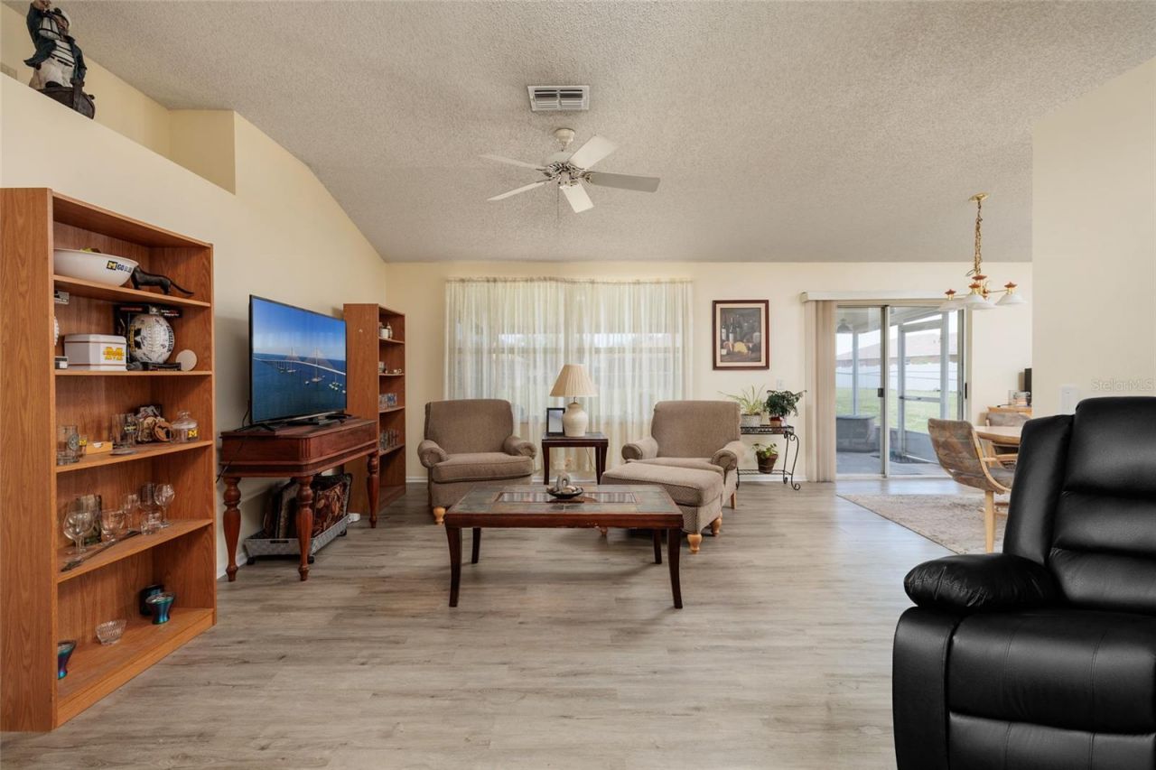 6201 61st Court E, Palmetto, FL 34221 Photo