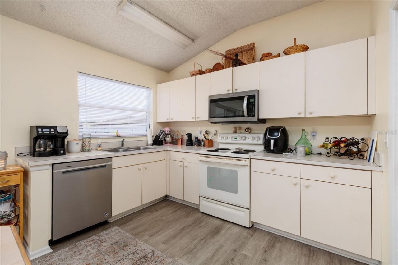 6201 61st Court E, Palmetto, FL 34221 Photo