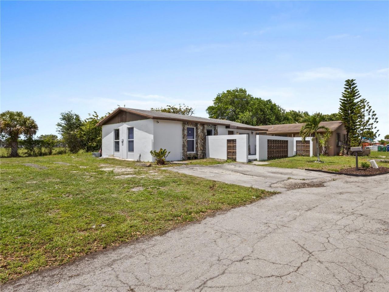 19244 NW 30th Court, Miami Gardens, FL 33056 Photo