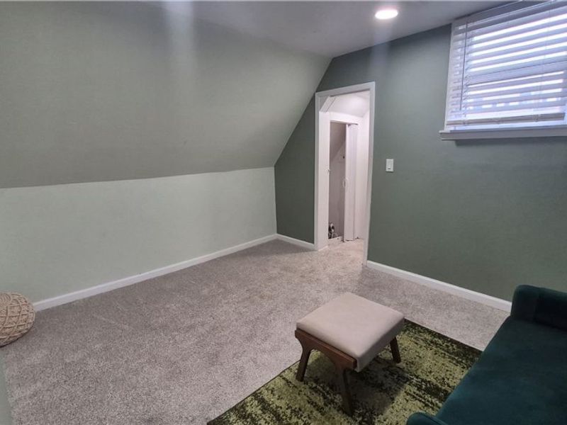 2110 Willey Avenue, Cleveland, OH 44113 Photo 9