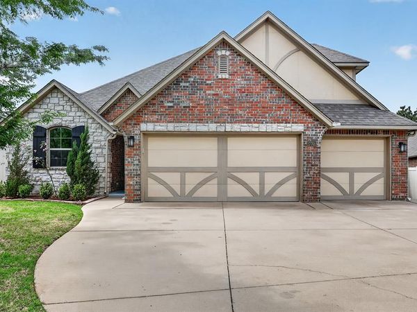 17701 Griffin Gate Drive, Edmond, OK 73012