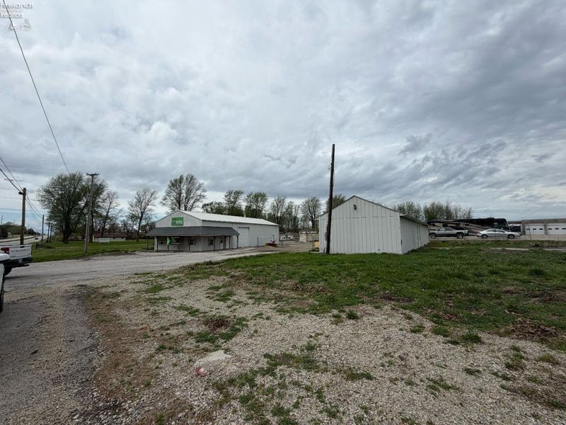 2252 Sr 20, Clyde, OH 43410 Photo 7
