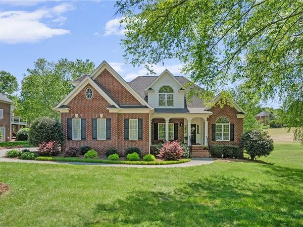 531 Oak Valley Boulevard, Advance, NC 27006