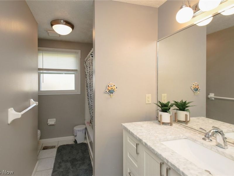 200 Briarbrook Court NE, Howland, OH 44484 Photo 32