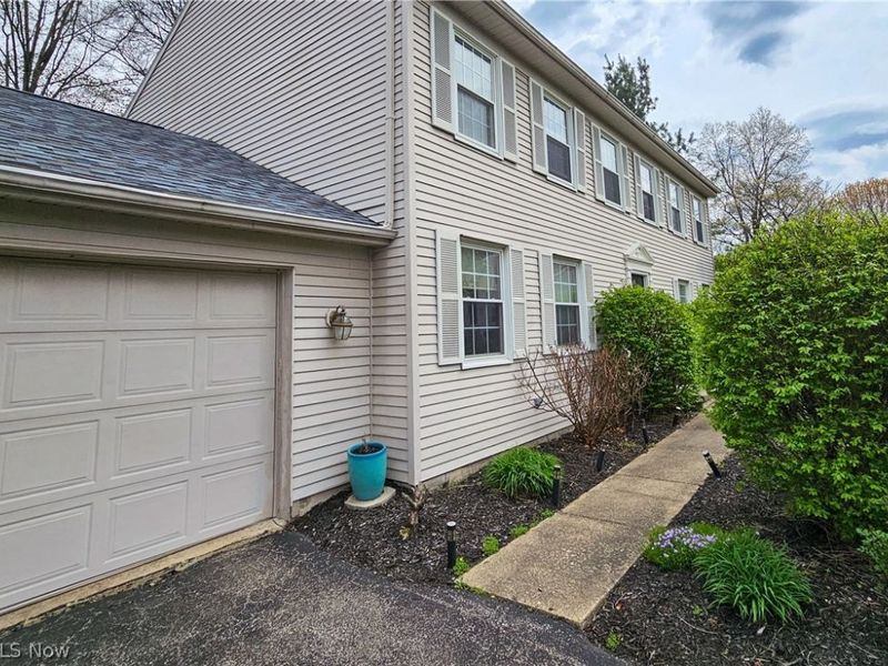 200 Briarbrook Court NE, Howland, OH 44484 Photo 48