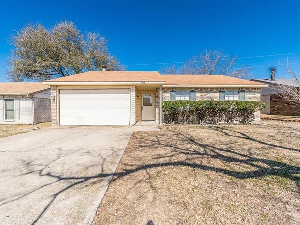 221 Hardwood Trail, Mesquite, TX 75150