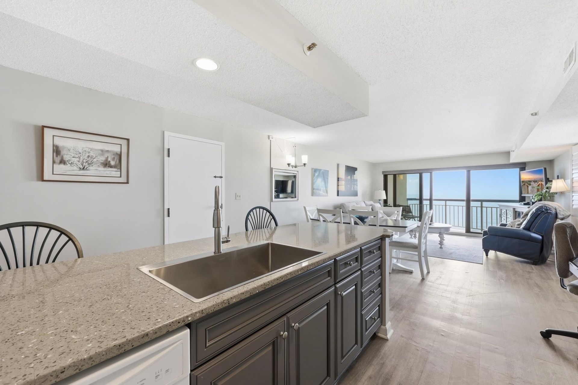 2500 N Ocean Blvd. Photo 8