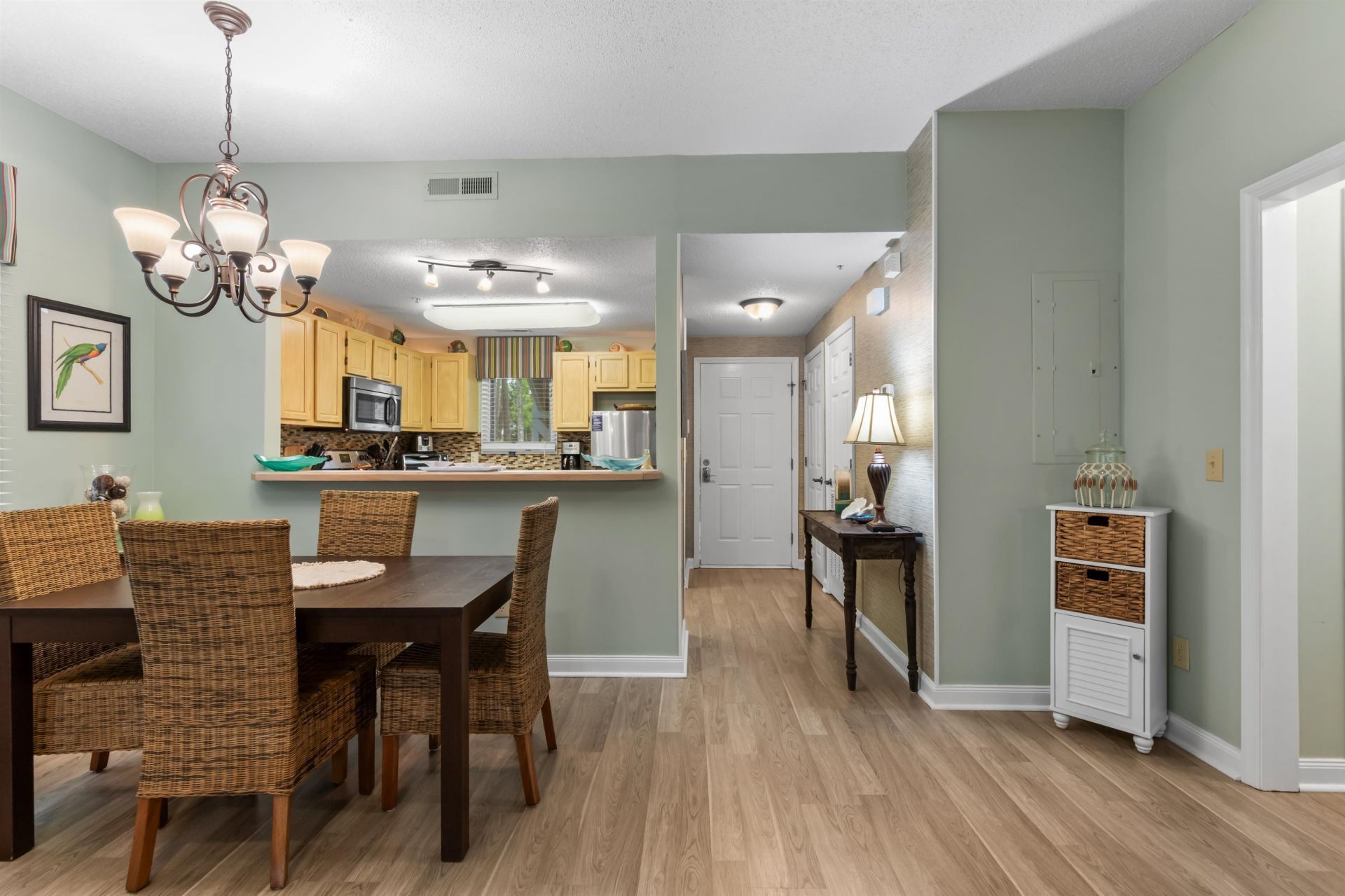 1221 Tidewater Dr. Photo 24