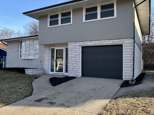 8611 Lakewood Avenue, Gary, IN 46403