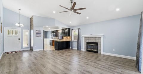 359 Trevor Ave, Oakdale, CA 95361 Photo