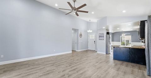 359 Trevor Ave, Oakdale, CA 95361 Photo