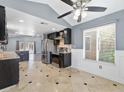 359 Trevor Ave, Oakdale, CA 95361 Photo