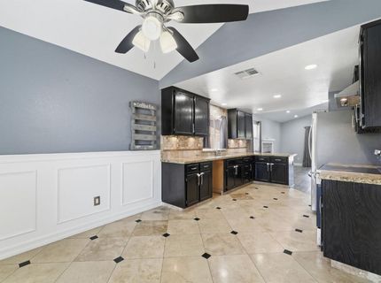 359 Trevor Ave, Oakdale, CA 95361 Photo