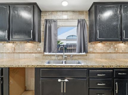 359 Trevor Ave, Oakdale, CA 95361 Photo