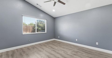 359 Trevor Ave, Oakdale, CA 95361 Photo