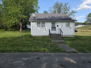 517 Cantrill Street, Irvine, KY 40336