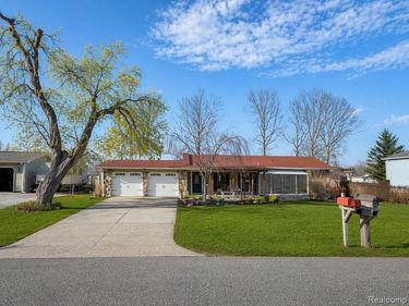 5312 Northway Drive , Flint Twp, MI 48473