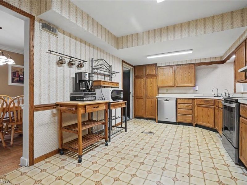 125 Callahan Road, Canfield, OH 44406 Photo 9