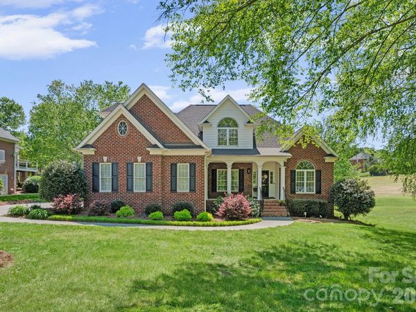 531 Oak Valley Boulevard , Advance, NC 27006