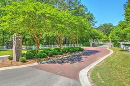 2033 Tacoma Circle photo 4