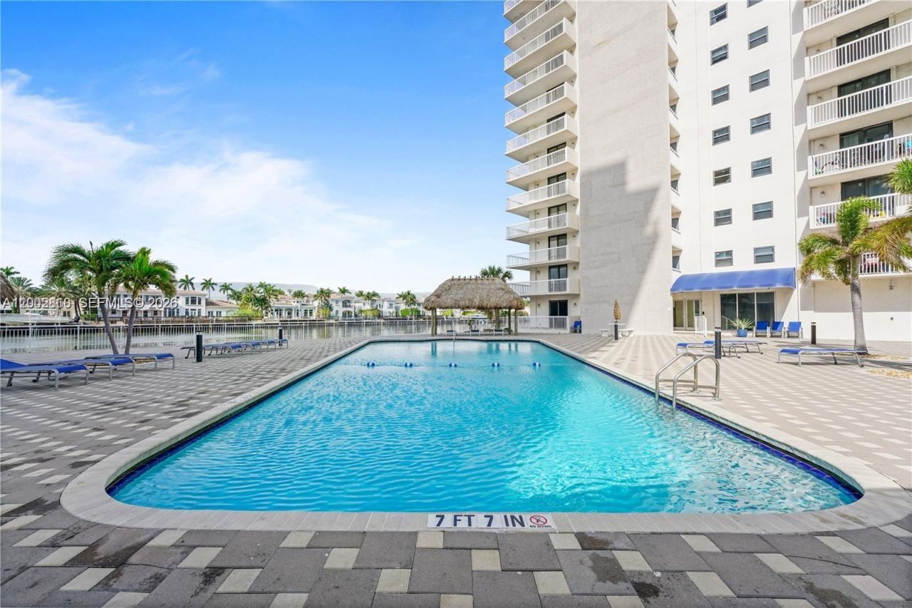 1500 S Ocean Dr, Unit 4F, Hollywood, FL 33019 Photo