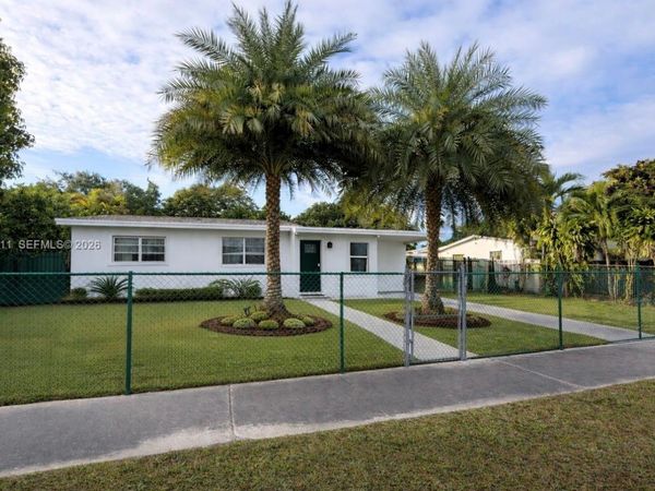 11820 SW 188th St , Miami, FL 33177
