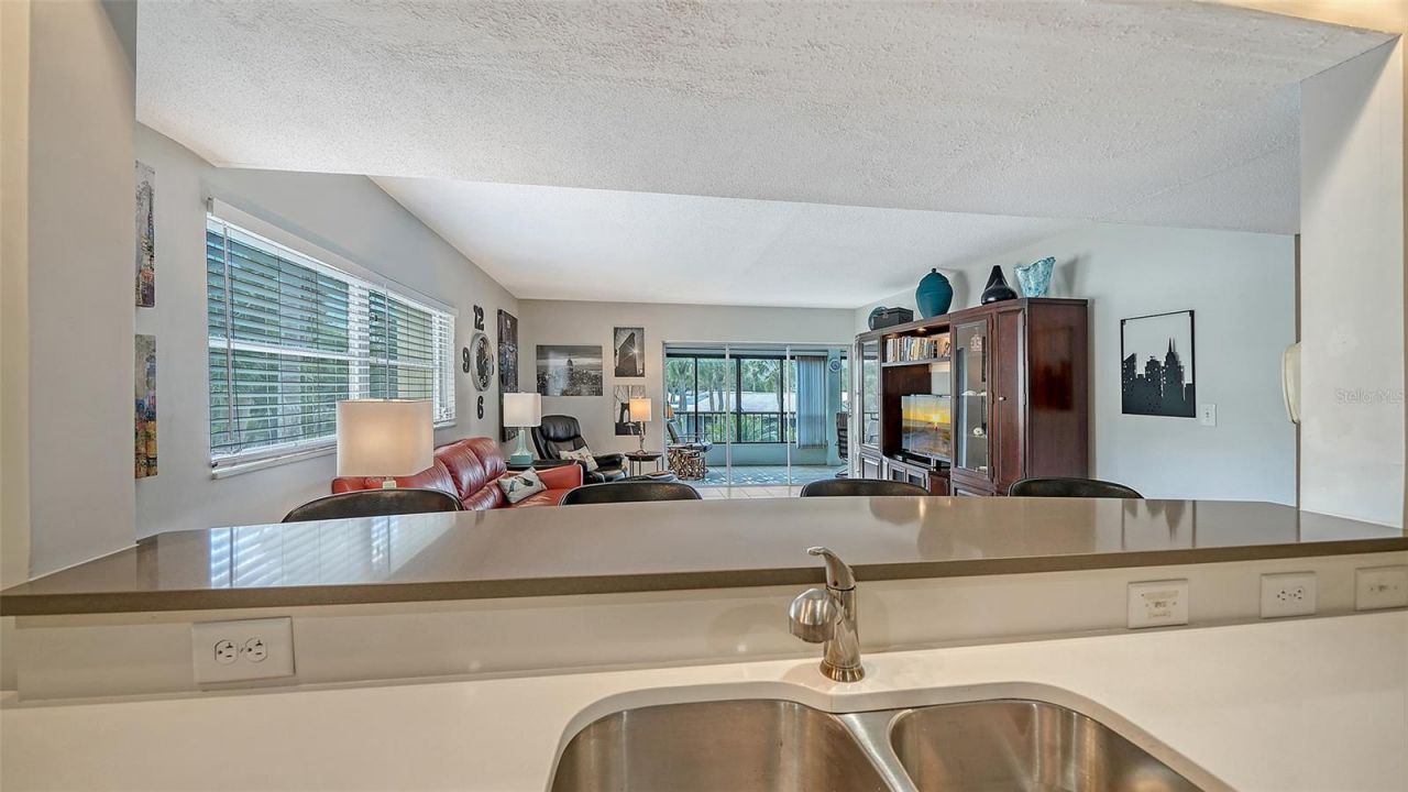 225 Hourglass Way, Unit 202, Sarasota, FL 34242 Photo