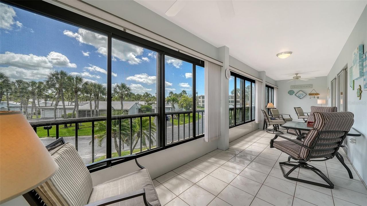 225 Hourglass Way, Unit 202, Sarasota, FL 34242 Photo