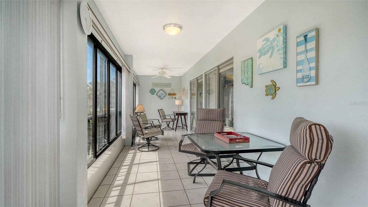 225 Hourglass Way, Unit 202, Sarasota, FL 34242 Photo