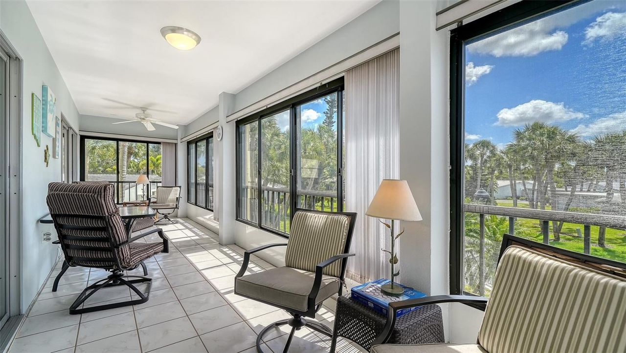 225 Hourglass Way, Unit 202, Sarasota, FL 34242 Photo