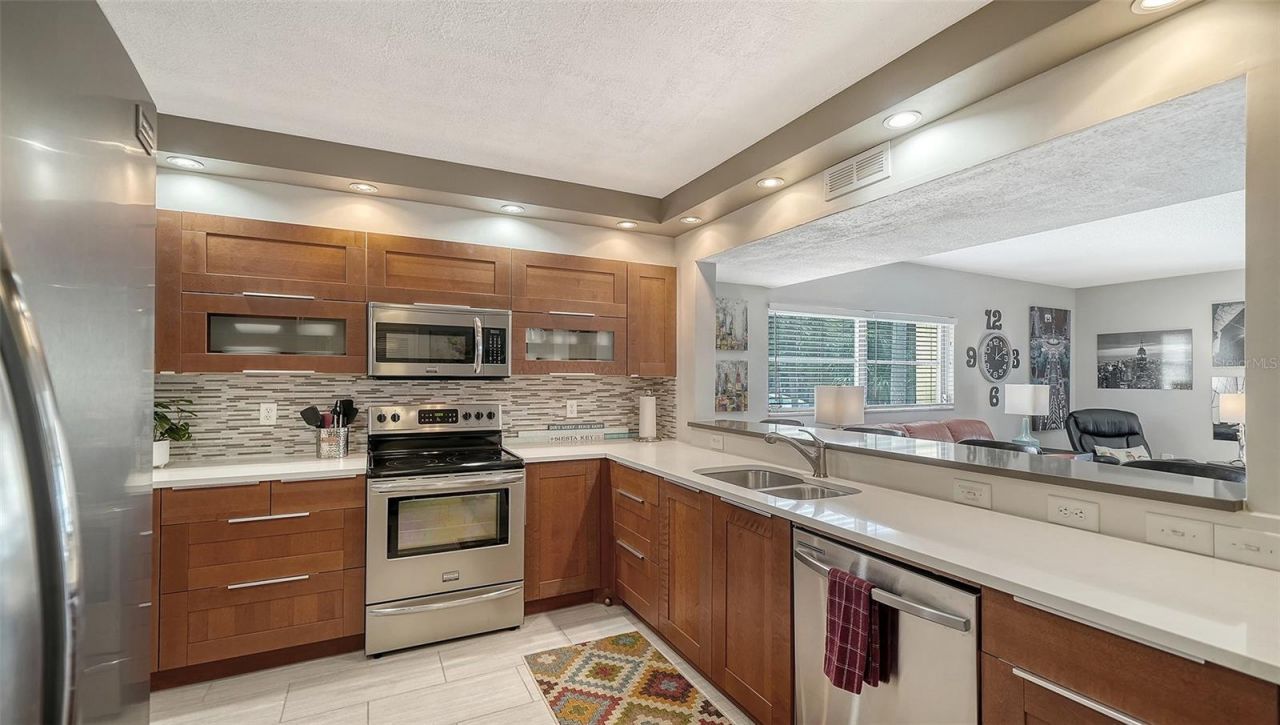 225 Hourglass Way, Unit 202, Sarasota, FL 34242 Photo