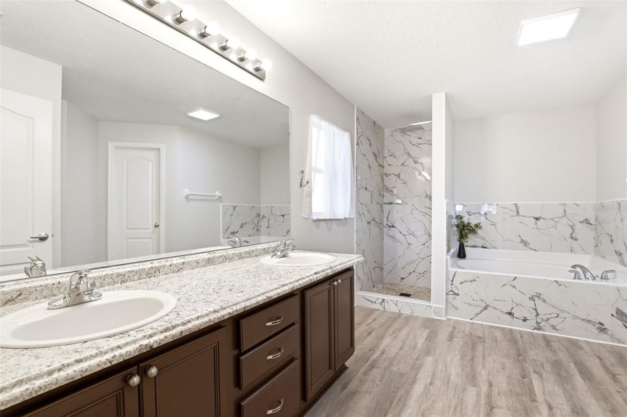 36725 Oconee Avenue, Unit 36725, Eustis, FL 32736 Photo