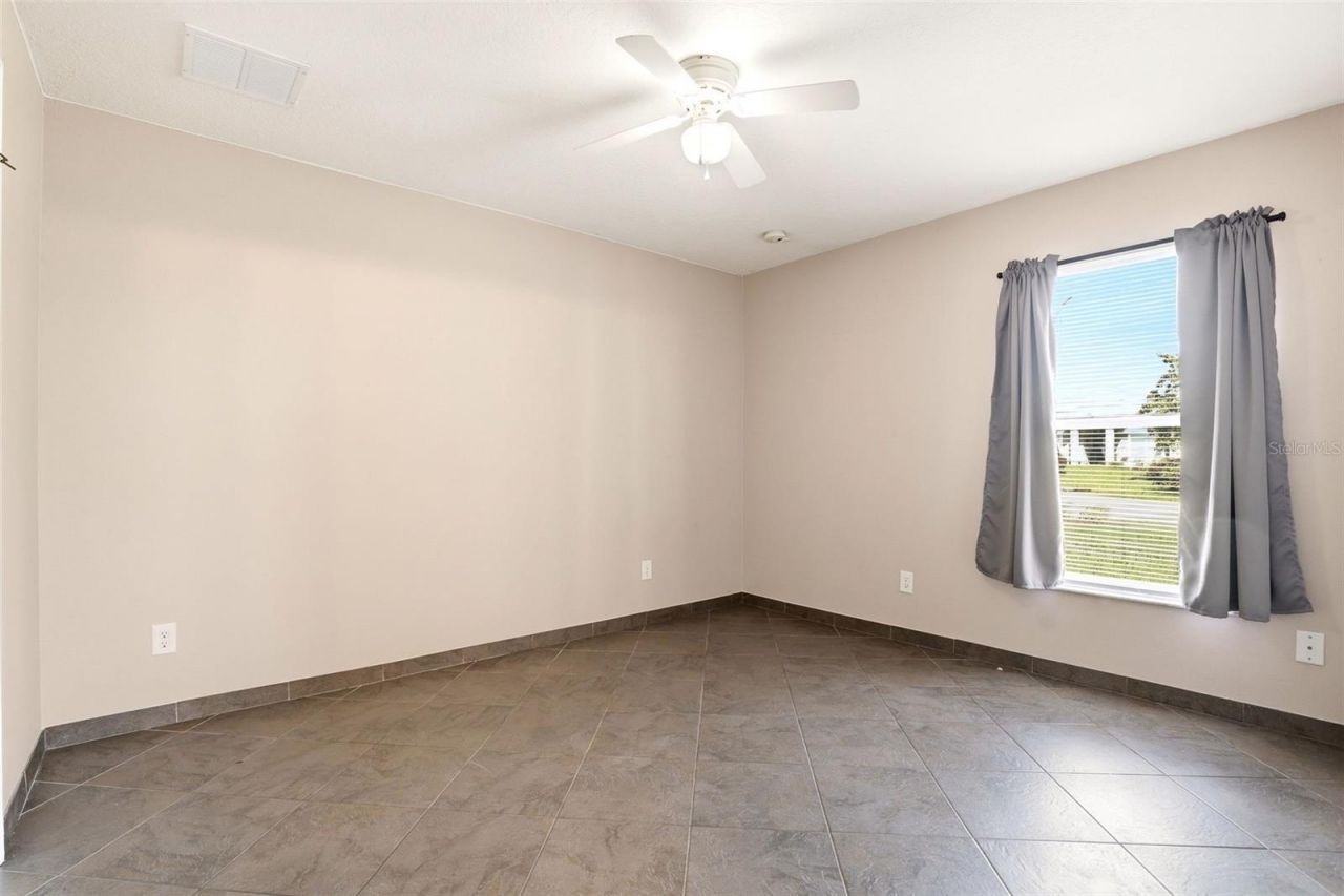 36725 Oconee Avenue, Unit 36725, Eustis, FL 32736 Photo