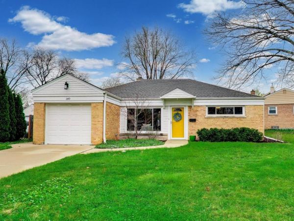 1149 N Hickory Avenue , Arlington Heights, IL 60004