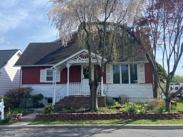 742 South Blvd, Alpha, NJ 08865