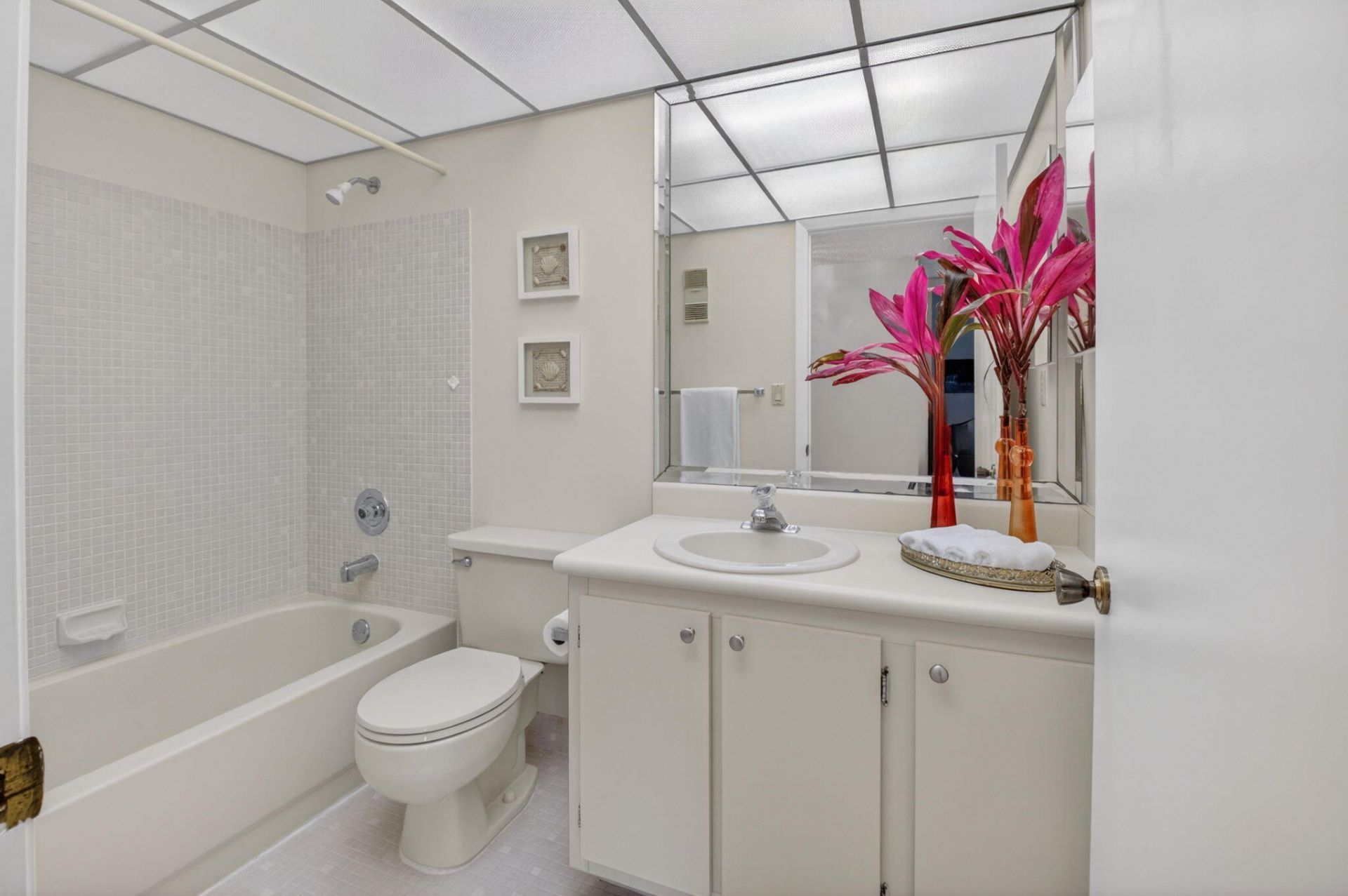 15496 Lakes Of Delray Boulevard, Unit 206, Delray Beach, FL 33484 Photo