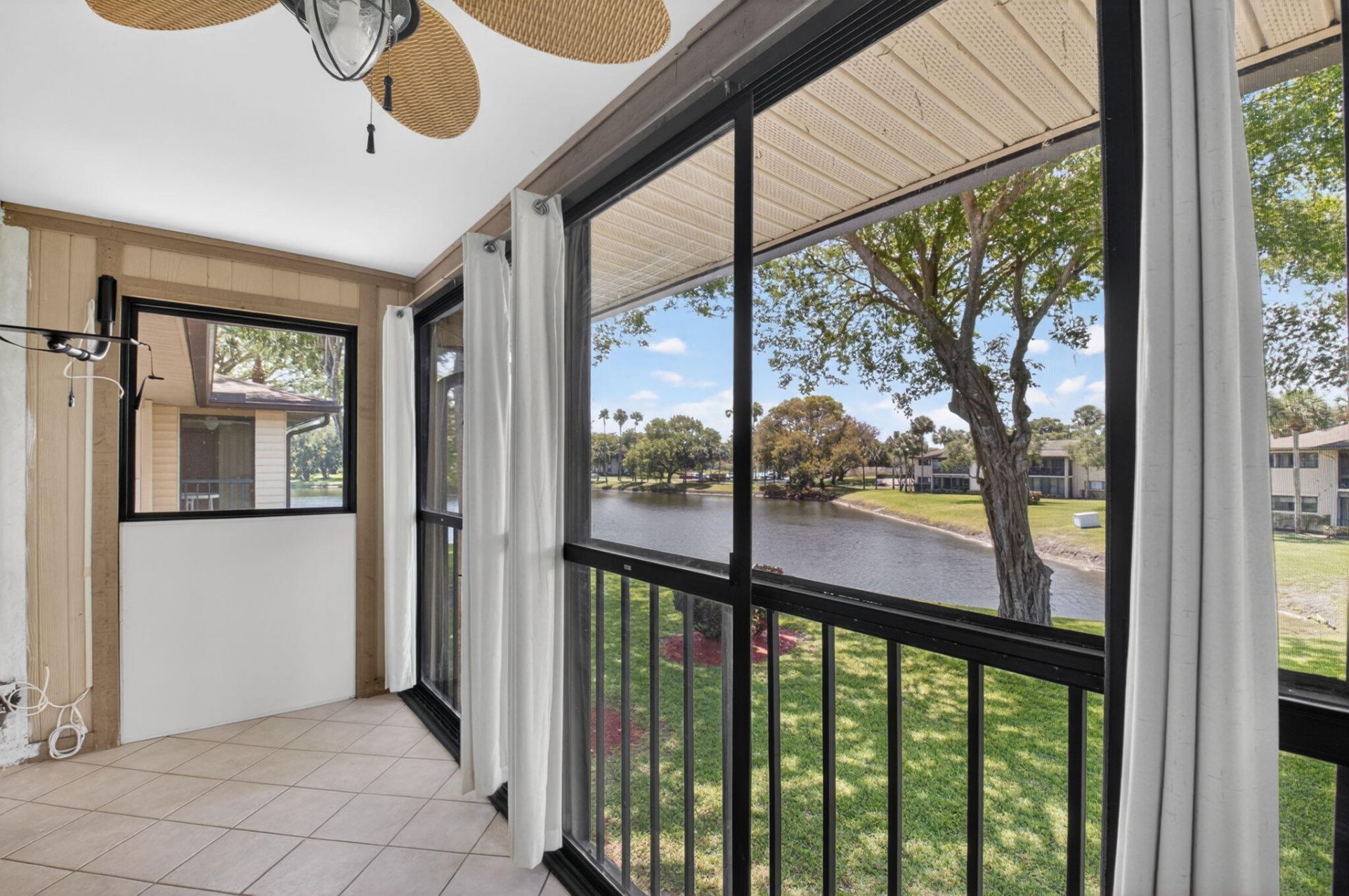 15496 Lakes Of Delray Boulevard, Unit 206, Delray Beach, FL 33484 Photo