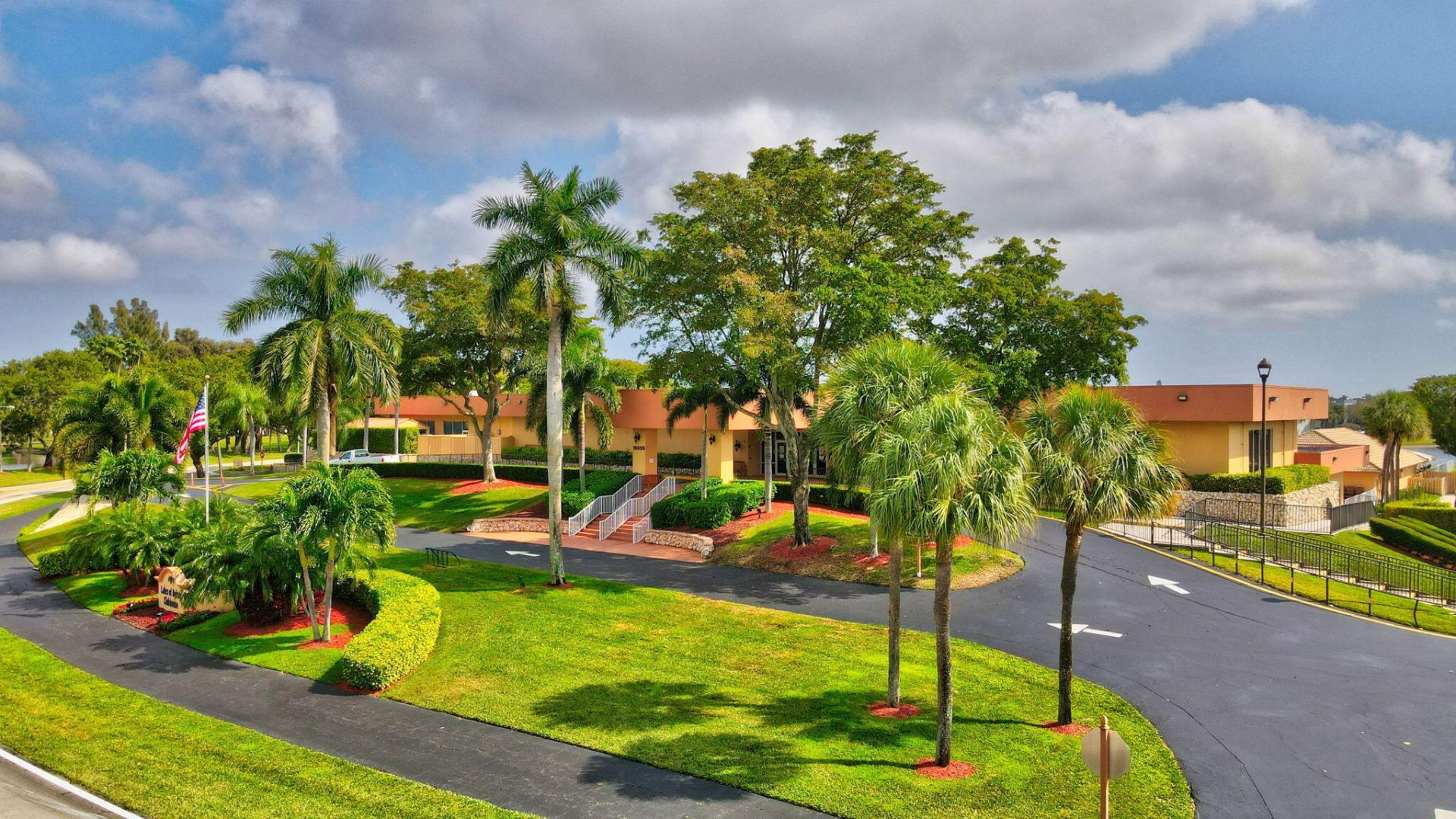 15496 Lakes Of Delray Boulevard, Unit 206, Delray Beach, FL 33484 Photo