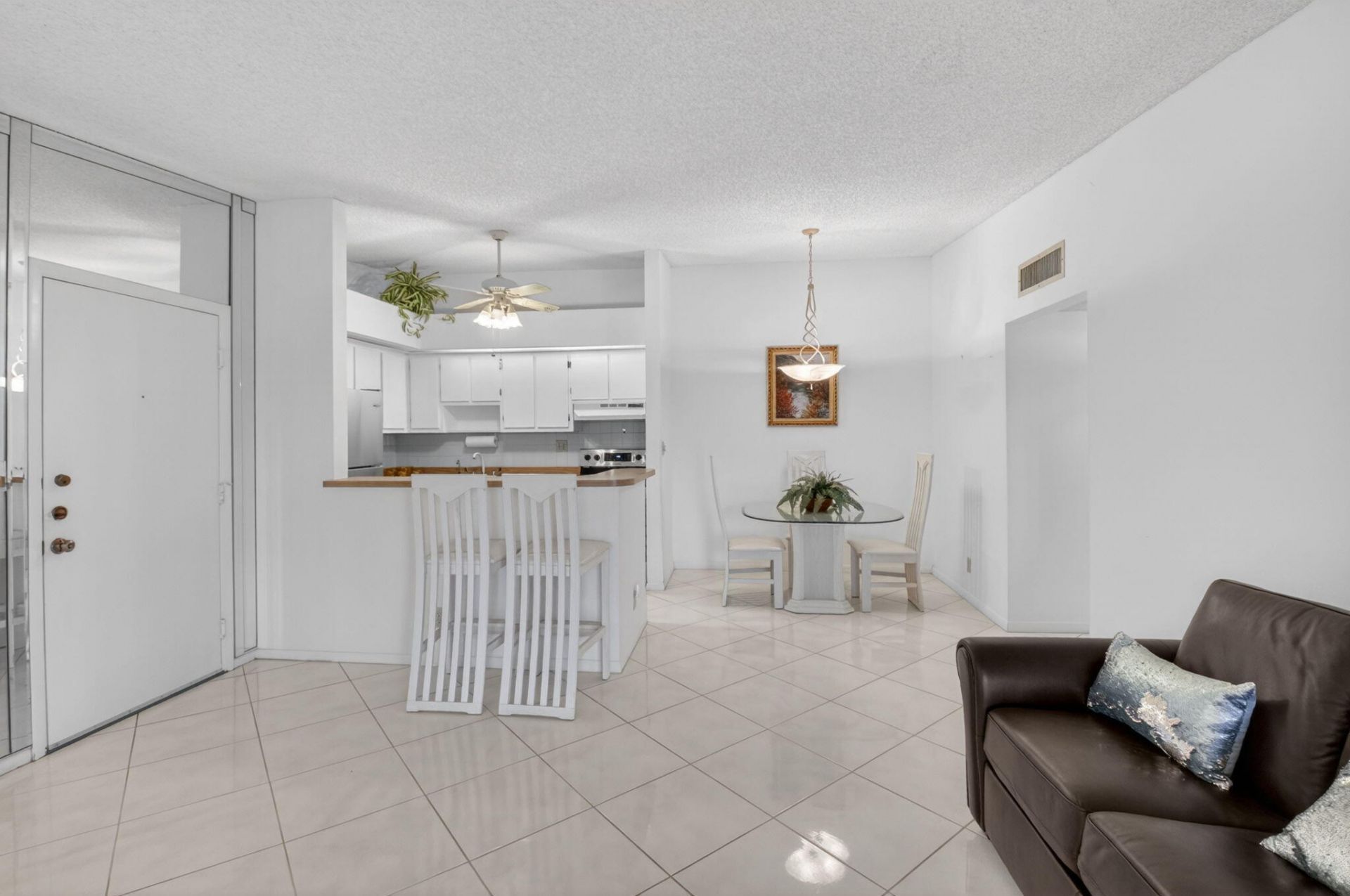 15496 Lakes Of Delray Boulevard, Unit 206, Delray Beach, FL 33484 Photo