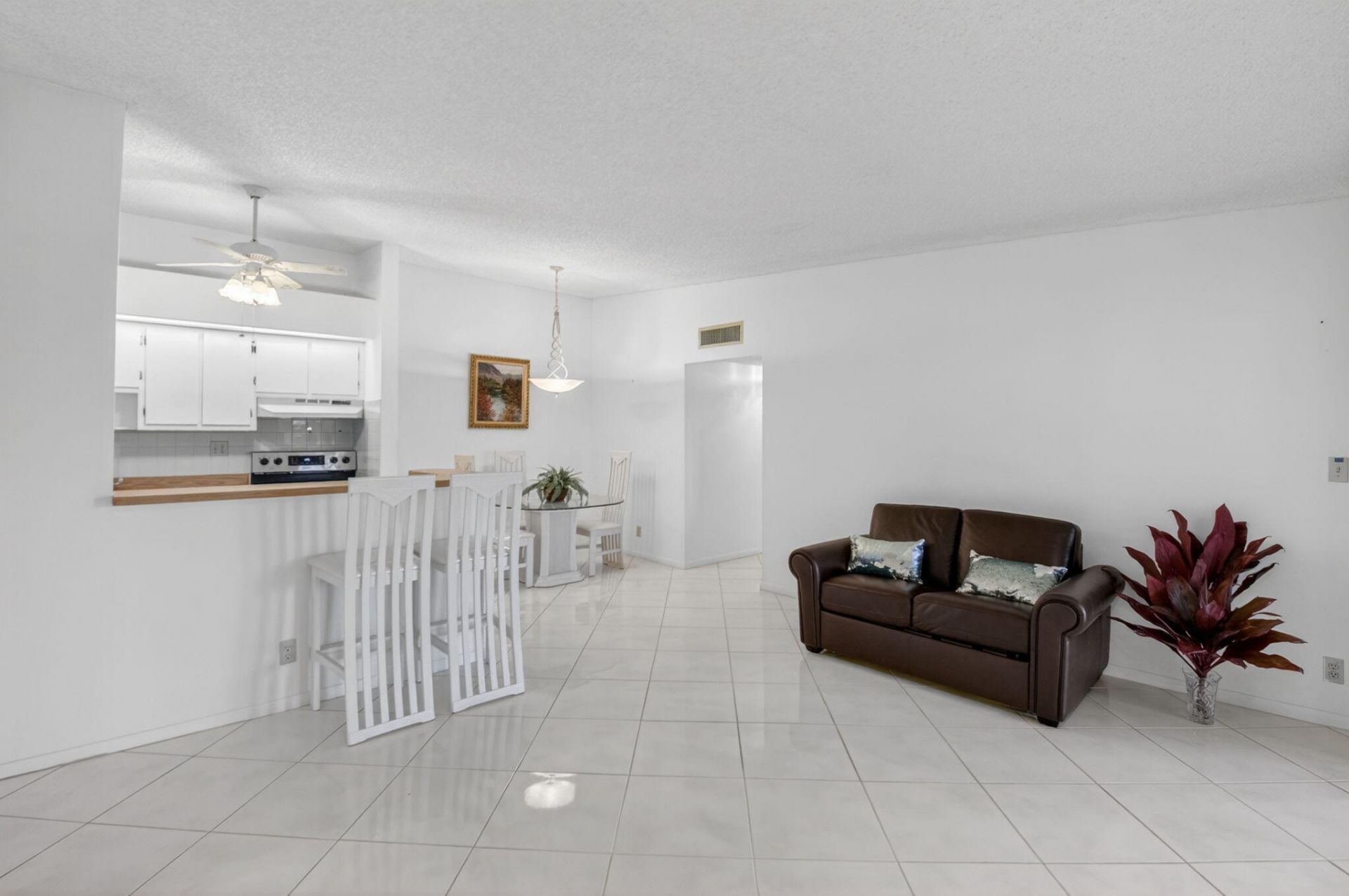 15496 Lakes Of Delray Boulevard, Unit 206, Delray Beach, FL 33484 Photo