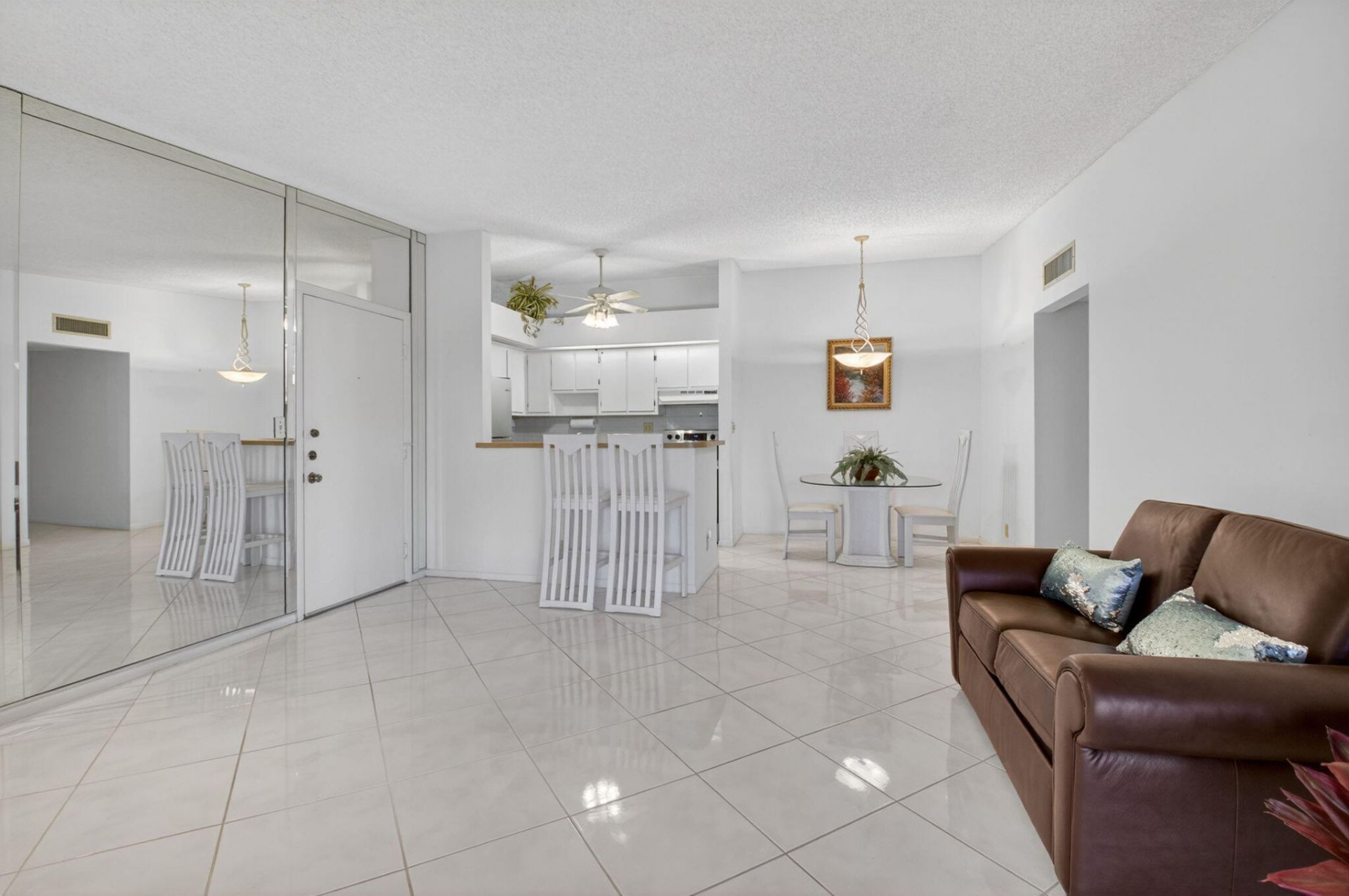 15496 Lakes Of Delray Boulevard, Unit 206, Delray Beach, FL 33484 Photo