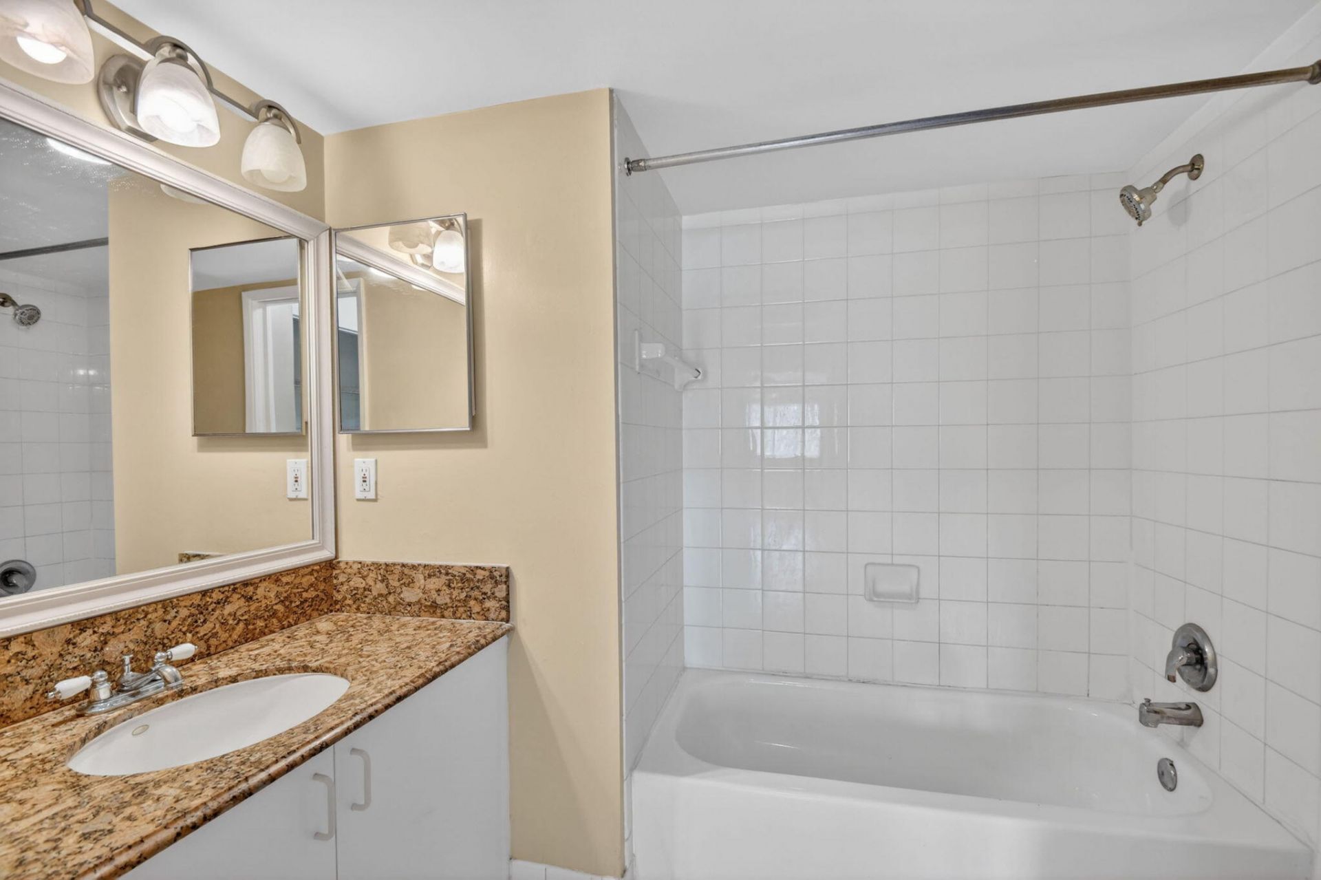 7864 Sonoma Springs Circle, Unit 206, Lake Worth, FL 33463 Photo