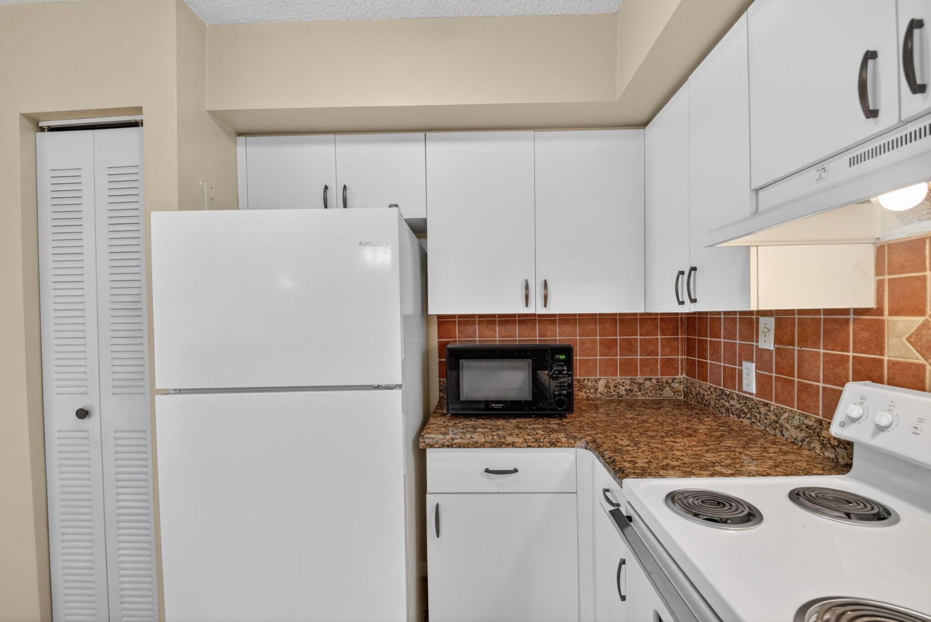 7864 Sonoma Springs Circle, Unit 206, Lake Worth, FL 33463 Photo