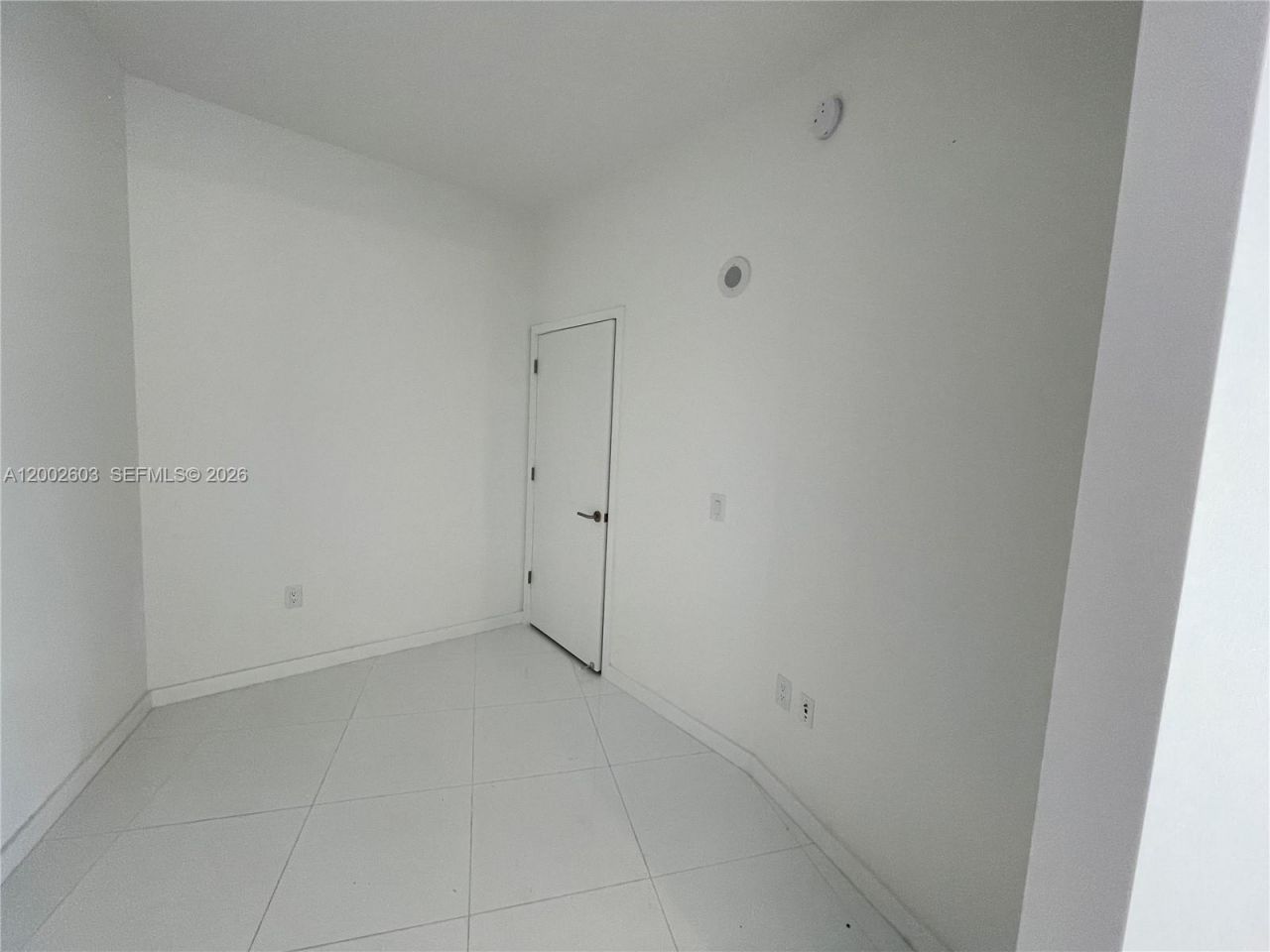 851 NE 1st Ave, Unit 3103, Miami, FL 33132 Photo