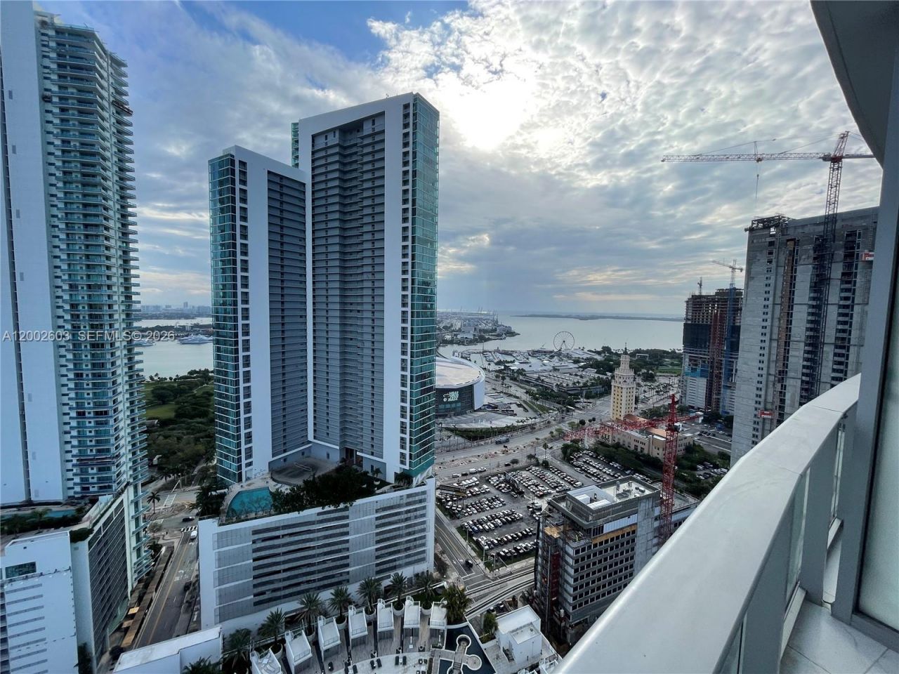 851 NE 1st Ave, Unit 3103, Miami, FL 33132 Photo