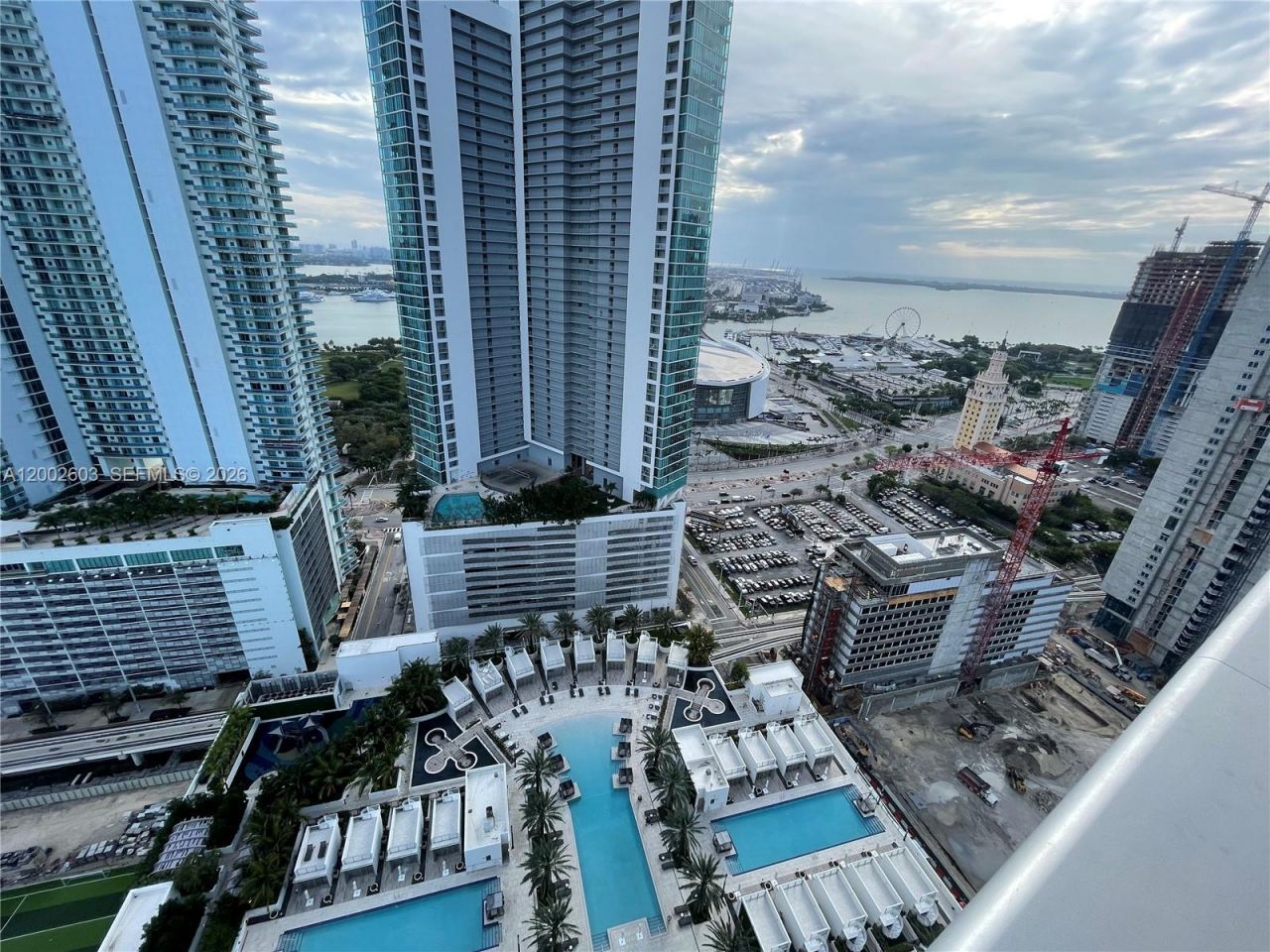 851 NE 1st Ave, Unit 3103, Miami, FL 33132 Photo