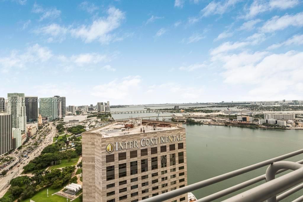 335 S Biscayne Blvd, Unit LPH-02, Miami, FL 33131 Photo